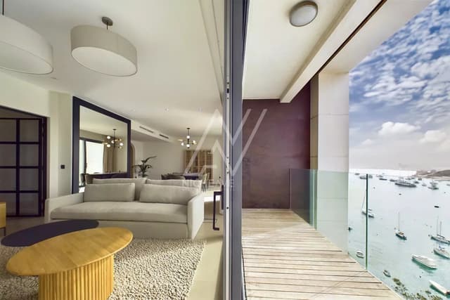Brand New Luxury Seafront Apartment in Sliema