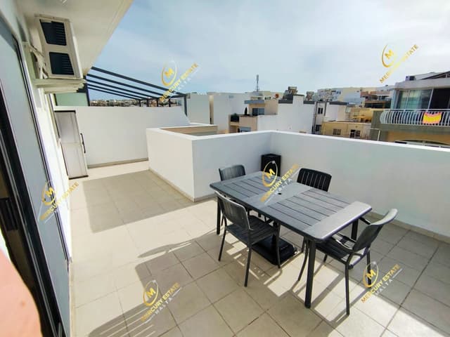 1 bedroom Penthouse in Swieqi